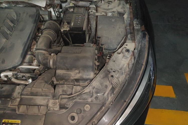 Used Hongqi H5 2022 Classic Model Facelift 1.5T DCT Qiyun Edition Engine Bay Left