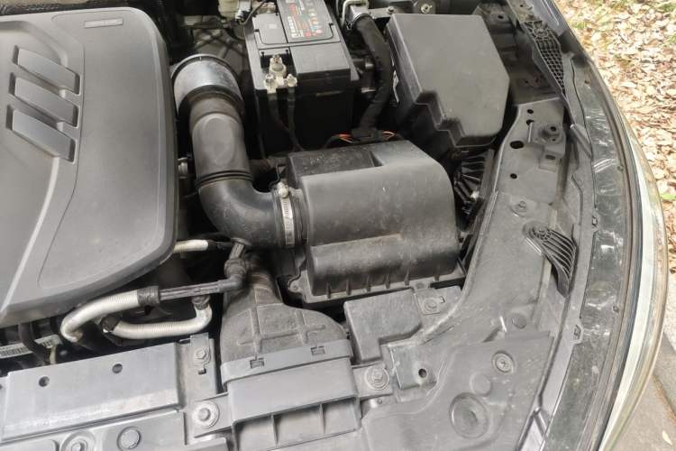 Used Hongqi H5 2022 Classic Model Facelift 1.5T DCT Qiyun Edition Engine Bay Left