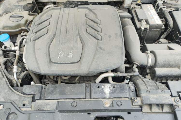 Used Hongqi H5 2022 Classic Model Facelift 1.8T Automatic Smart Connect Flagship Edition Engine Bay