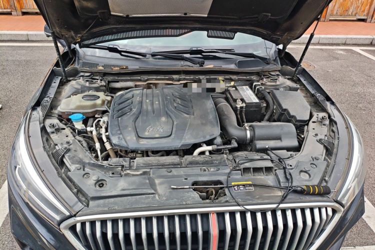 Used Hongqi H5 2022 Classic Model 1.8T Automatic Smart Connect Flagship Edition Engine Bay