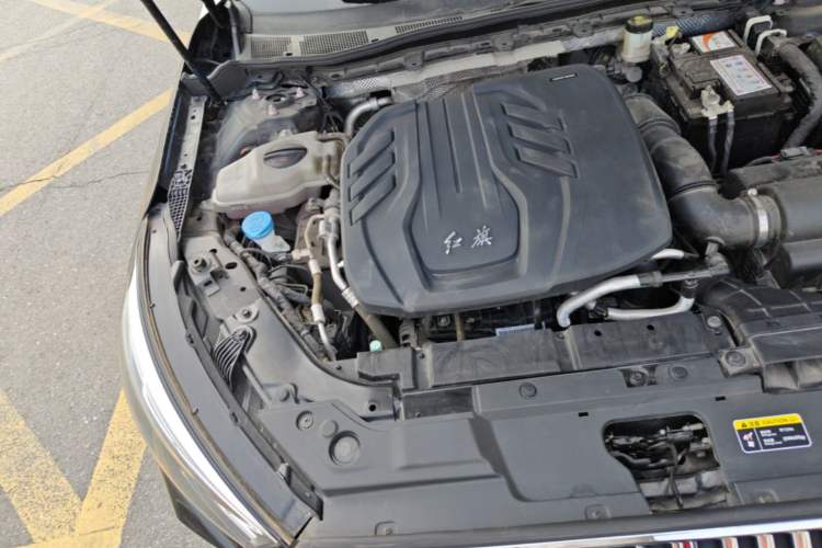 Used Hongqi H5 2022 Classic Model Facelift 1.5T DCT Qiyun Edition Engine Bay Right