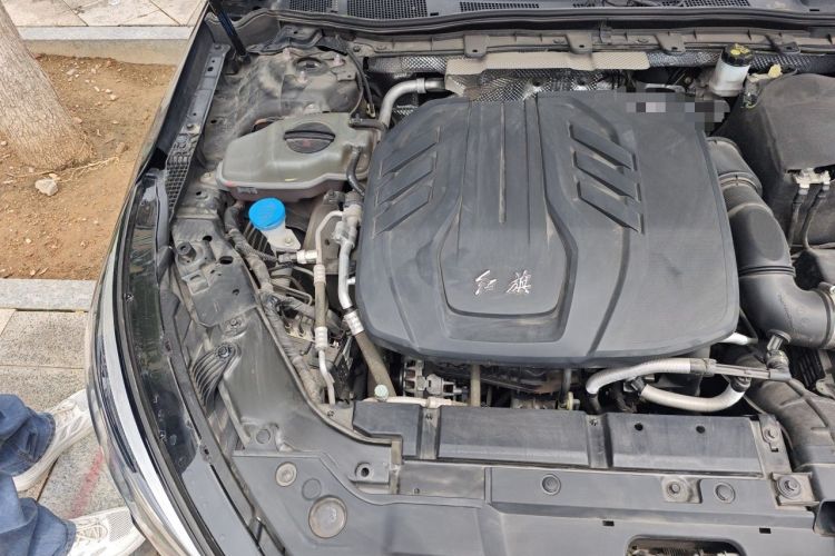 Used Hongqi H5 2022 Classic Model 1.5T DCT Flagship Edition Engine Bay Right