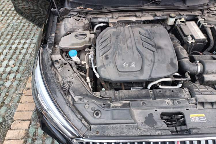 Used Hongqi H5 2022 Classic Model Facelift 1.5T DCT Qiyun Edition Engine Bay Right