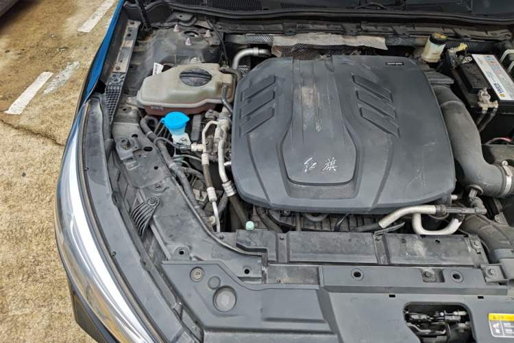 Used Hongqi H5 2022 Classic Model 1.8T Automatic Smart Connect Flagship Edition Engine Bay Right
