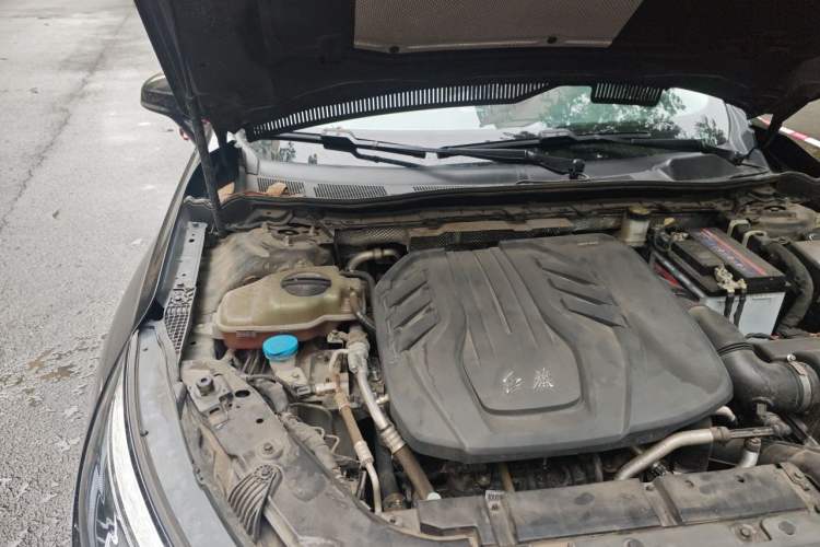 Used Hongqi H5 2022 Classic Model Facelift 1.5T DCT Qiyun Edition Engine Bay Right