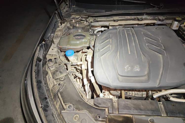 Used Hongqi H5 2022 Classic Model Facelift 1.5T DCT Qiyun Edition Engine Bay Right