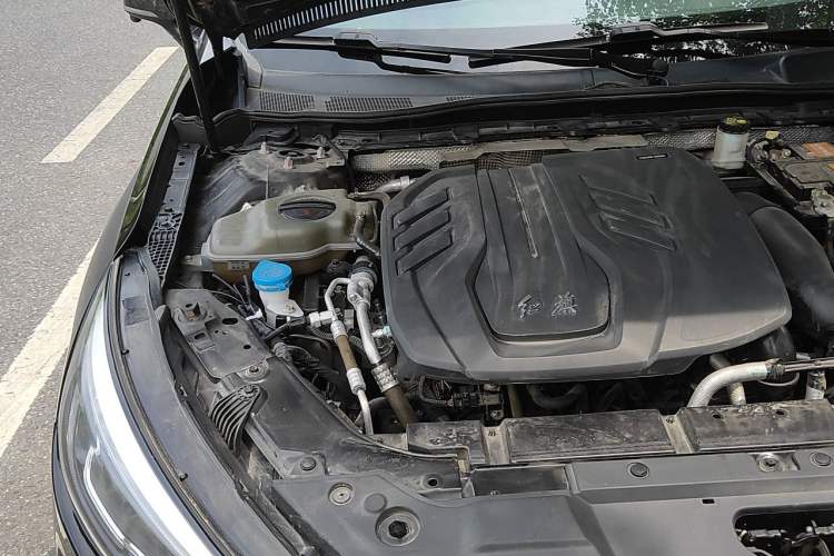 Used Hongqi H5 2022 Classic Model Facelift 1.8T Automatic Smart Connect Flagship Edition Engine Bay Right