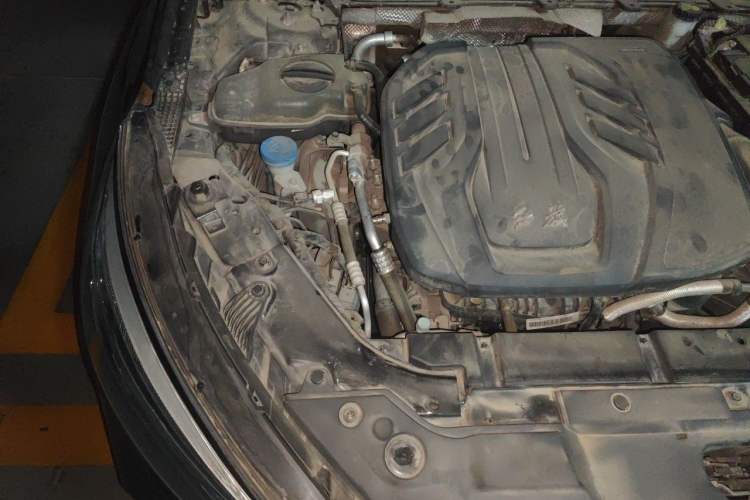 Used Hongqi H5 2022 Classic Model Facelift 1.5T DCT Qiyun Edition Engine Bay Right