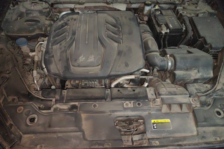 Used Hongqi H5 2022 Classic Model Facelift 1.5T DCT Qiyun Edition Engine Bay