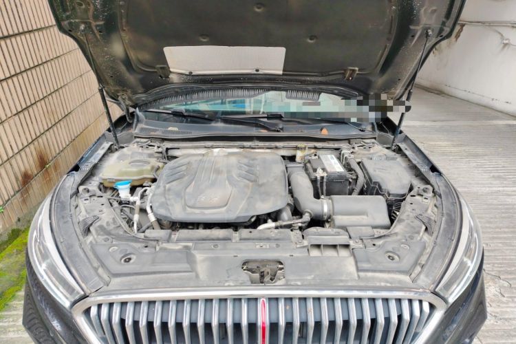 Used Hongqi H5 2022 Classic Model 1.8T Automatic Smart Connect Flagship Edition Engine Bay