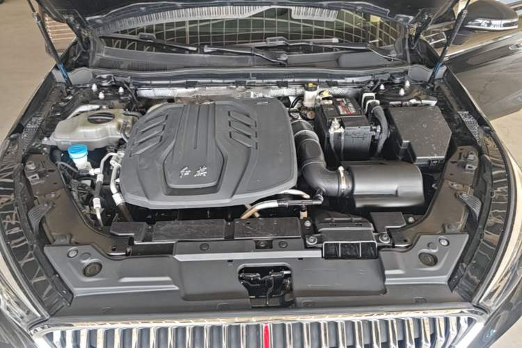 Used Hongqi H5 2022 Classic Model Facelift 1.5T DCT Qiyun Edition Engine Bay
