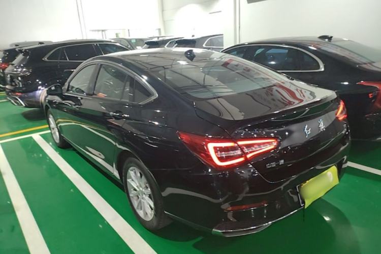Used Hongqi H5 2022 Classic Model 1.5T DCT Flagship Edition Exterior 2