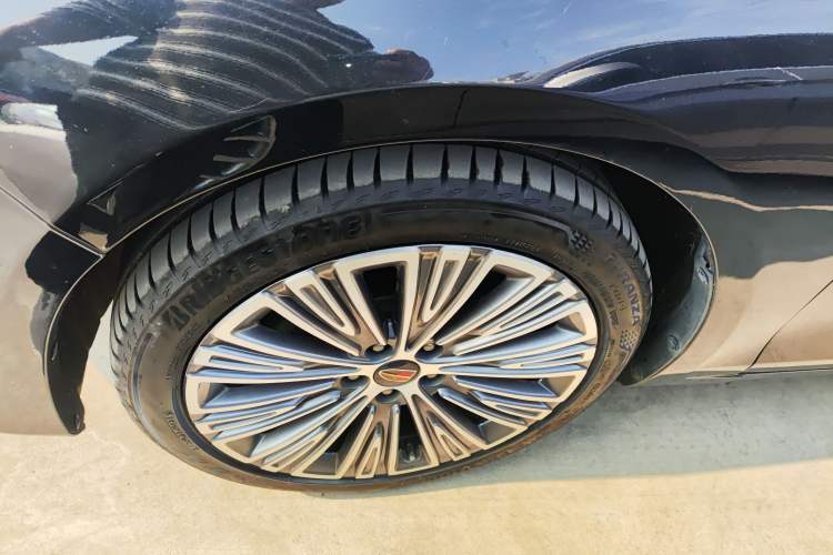 Used Hongqi H5 2022 Classic Model 1.5T DCT Flagship Edition Exterior 2