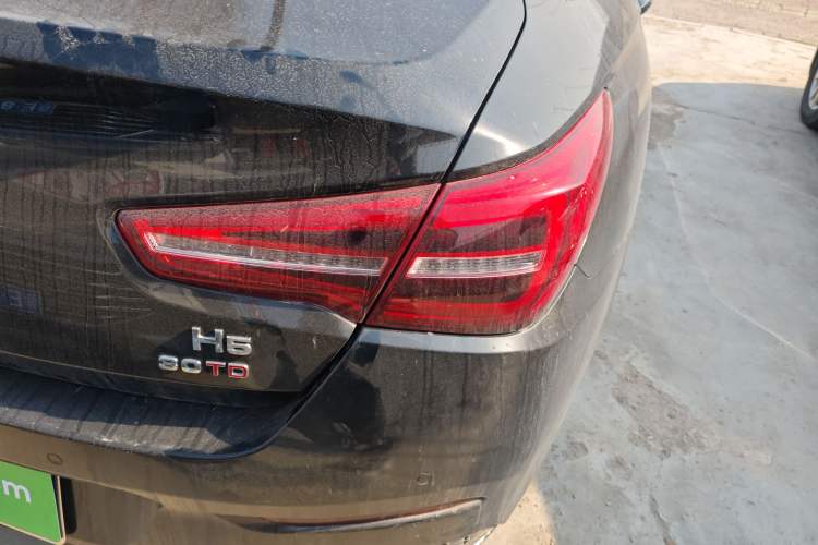 Used Hongqi H5 2022 Classic Model Facelift 1.5T DCT Qiyun Edition Exterior 3