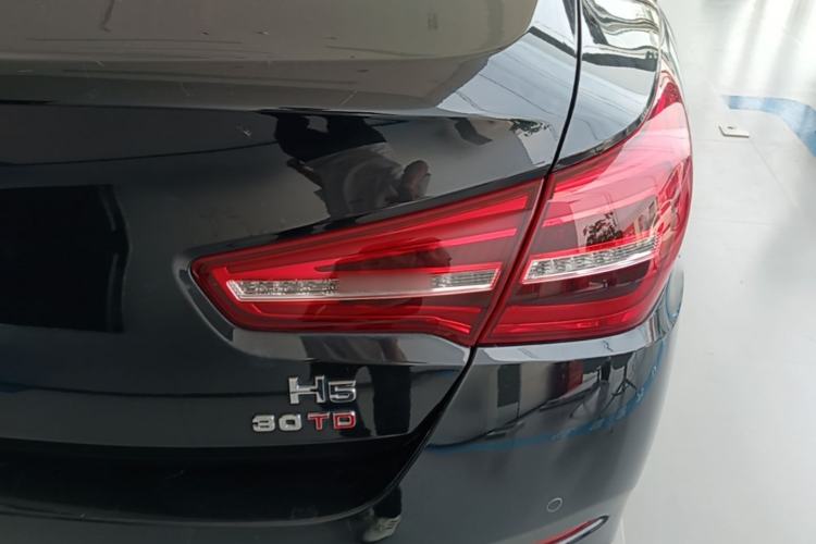 Used Hongqi H5 2022 Classic Model Facelift 1.5T DCT Qiyun Edition Exterior 3