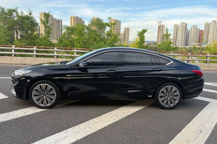 Used Hongqi H5 2022 Classic Model Facelift 1.8T Automatic Smart Connect Flagship Edition Exterior 3