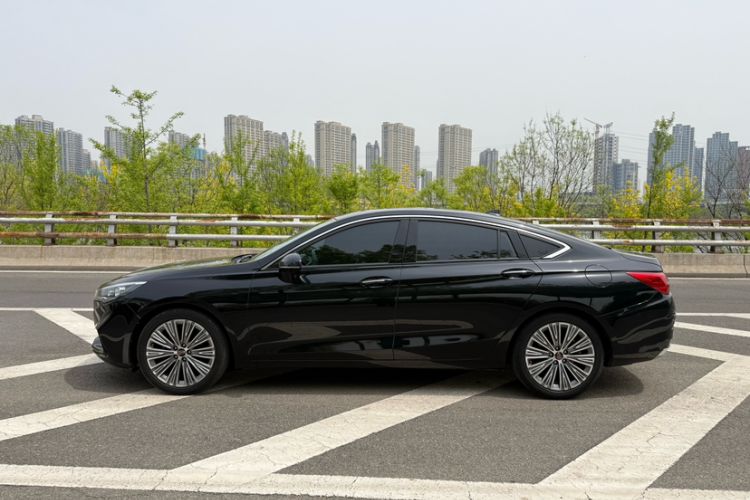 Used Hongqi H5 2022 Classic Model Facelift 1.8T Automatic Smart Connect Flagship Edition Exterior 3
