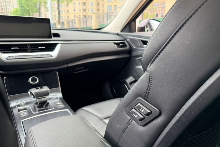 Used Hongqi H5 2022 Classic Model Facelift 1.8T Automatic Smart Connect Flagship Edition Exterior 4