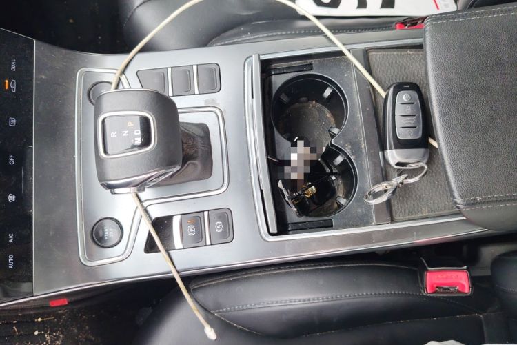 Used Hongqi H5 2022 Classic Model 1.5T DCT Flagship Edition Gear Lever