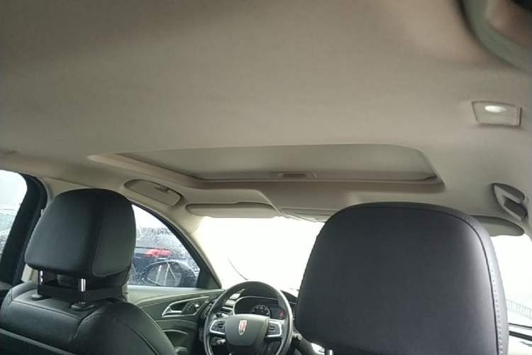 Used Hongqi H5 2022 Classic Model Facelift 1.5T DCT Qiyun Edition Headliner