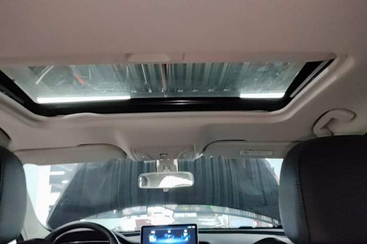 Used Hongqi H5 2022 Classic Model Facelift 1.5T DCT Qiyun Edition Headliner