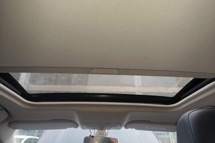 Used Hongqi H5 2022 Classic Model Facelift 1.5T DCT Qiyun Edition Headliner