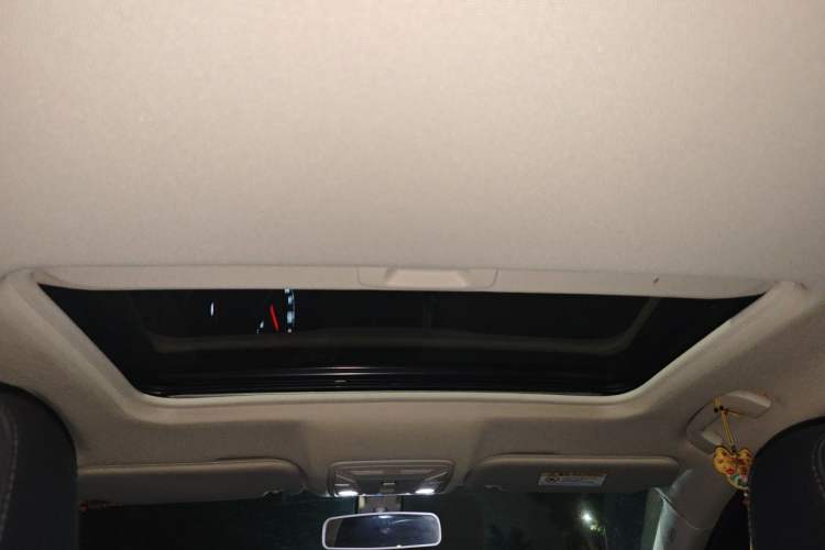 Used Hongqi H5 2022 Classic Model 1.5T DCT Flagship Edition Headliner