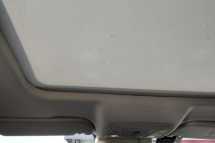 Used Hongqi H5 2022 Classic Model 1.8T Automatic Smart Connect Flagship Edition Headliner