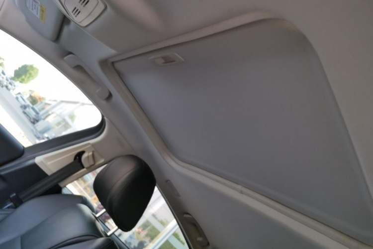 Used Hongqi H5 2022 Classic Model Facelift 1.5T DCT Qiyun Edition Headliner