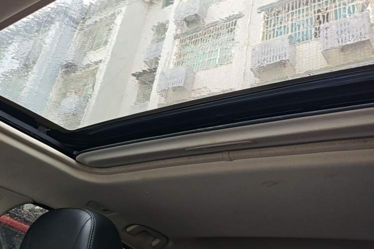 Used Hongqi H5 2022 Classic Model Facelift 1.5T DCT Qiyun Edition Headliner