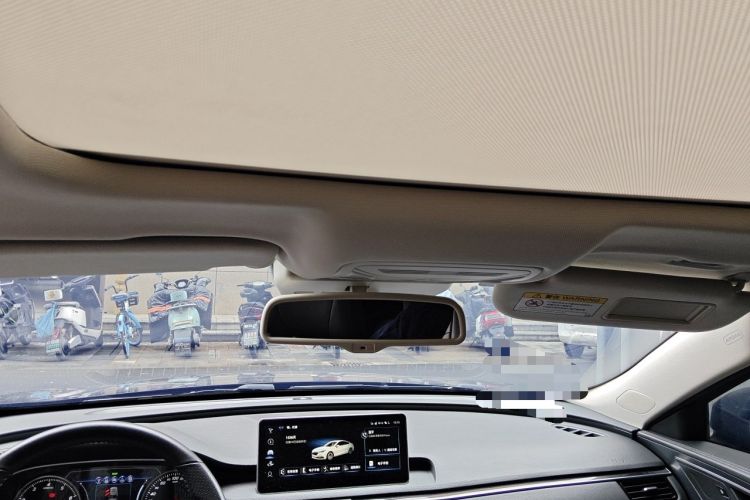 Used Hongqi H5 2022 Classic Model 1.8T Automatic Smart Connect Flagship Edition Headliner