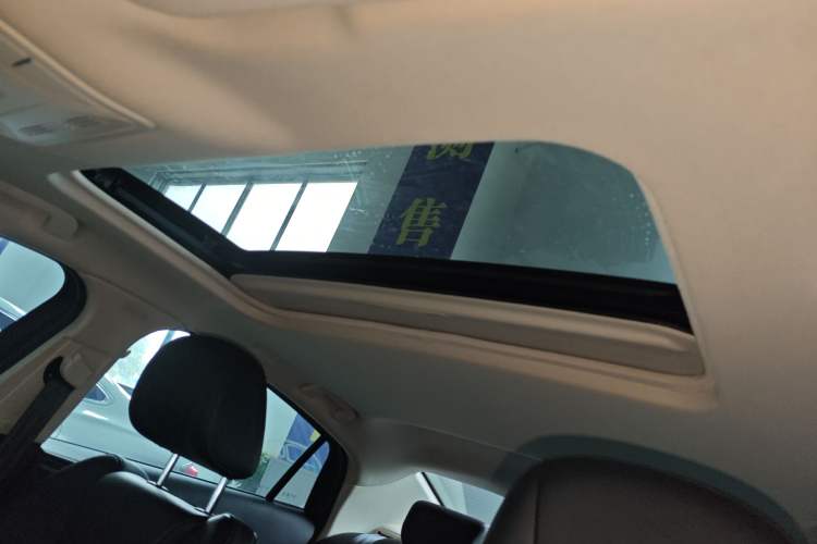 Used Hongqi H5 2022 Classic Model Facelift 1.5T DCT Qiyun Edition Headliner