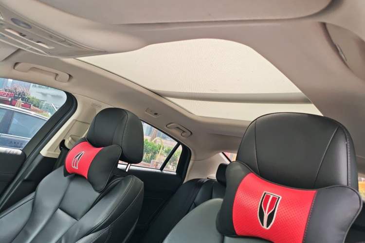 Used Hongqi H5 2022 Classic Model 1.8T Automatic Smart Connect Flagship Edition Headliner