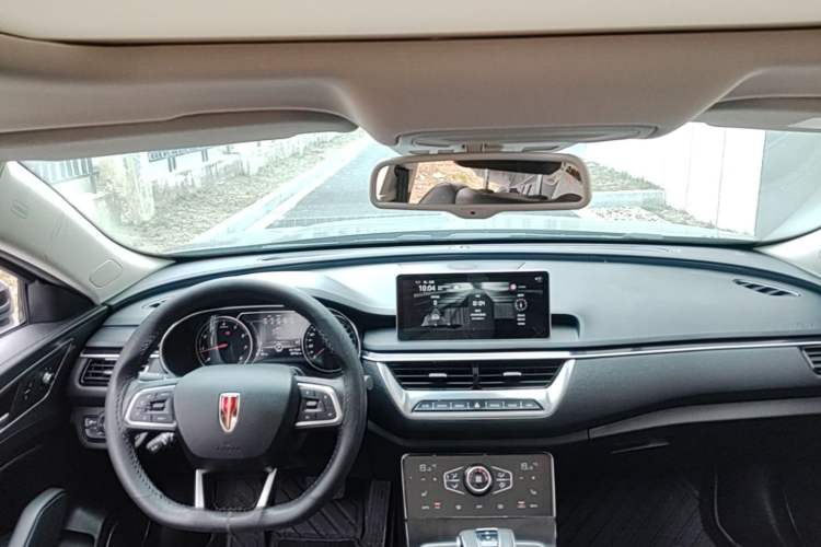 Used Hongqi H5 2022 Classic Model Facelift 1.8T Automatic Smart Connect Flagship Edition Headliner