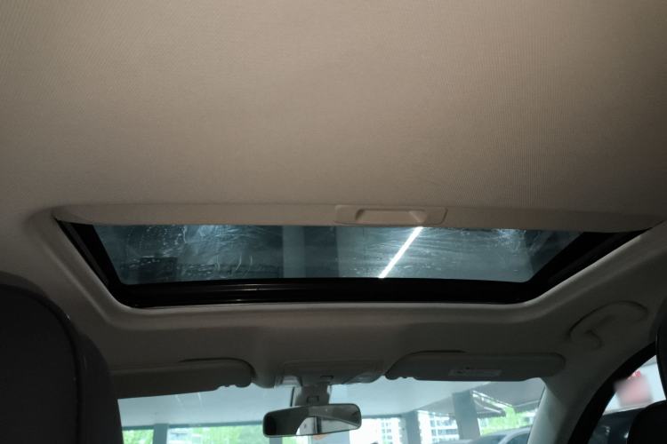 Used Hongqi H5 2022 Classic Model Facelift 1.5T DCT Qiyun Edition Headliner