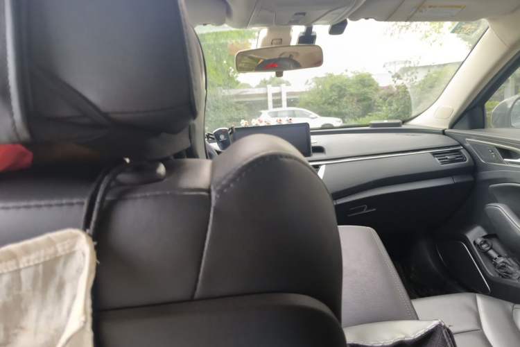 Used Hongqi H5 2022 Classic Model 1.5T DCT Flagship Edition Headliner