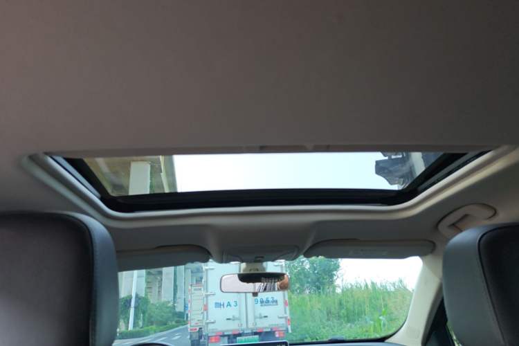 Used Hongqi H5 2022 Classic Model 1.5T DCT Flagship Edition Headliner