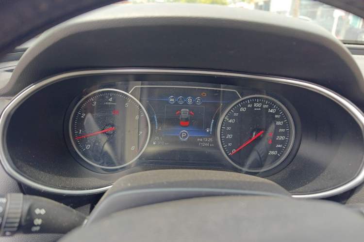 Used Hongqi H5 2022 Classic Model Facelift 1.5T DCT Qiyun Edition Instrument Cluster