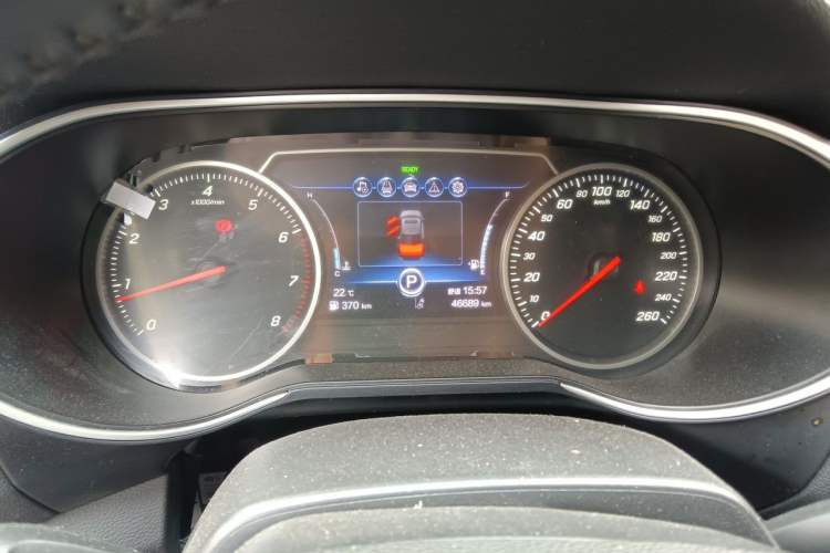 Used Hongqi H5 2022 Classic Model 1.8T Automatic Smart Connect Flagship Edition Instrument Cluster