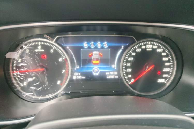 Used Hongqi H5 2022 Classic Model 1.5T DCT Flagship Edition Instrument Cluster