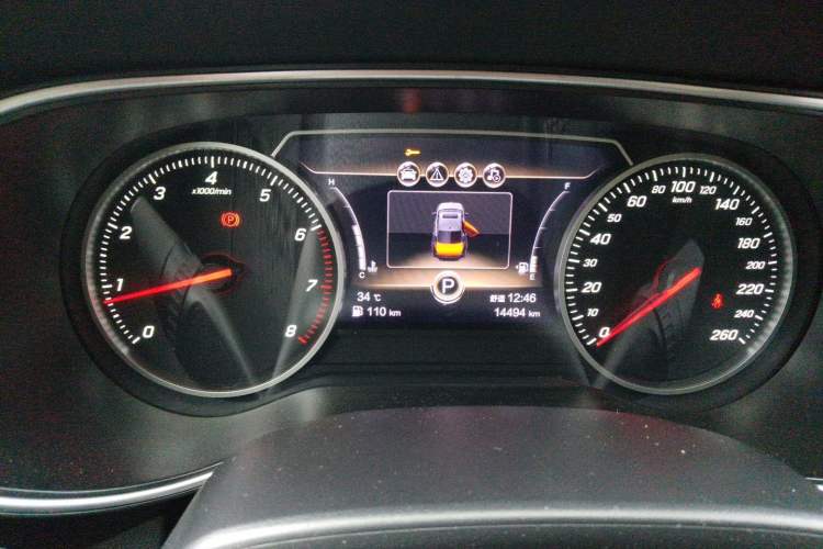 Used Hongqi H5 2022 Classic Model Facelift 1.5T DCT Qiyun Edition Instrument Cluster