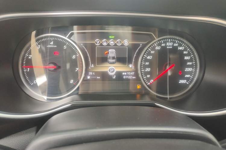 Used Hongqi H5 2022 Classic Model 1.8T Automatic Smart Connect Flagship Edition Instrument Cluster