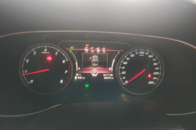 Used Hongqi H5 2022 Classic Model 1.5T DCT Flagship Edition Instrument Cluster
