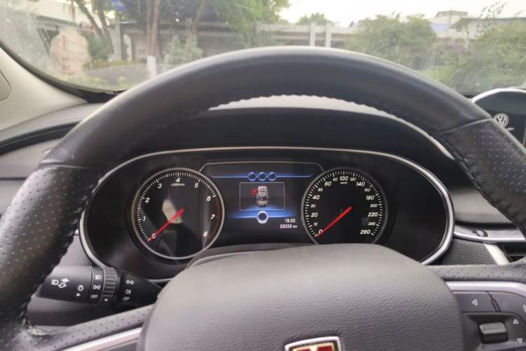 Used Hongqi H5 2022 Classic Model 1.5T DCT Flagship Edition Instrument Cluster