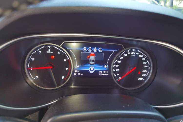 Used Hongqi H5 2022 Classic Model 1.5T DCT Flagship Edition Instrument Cluster