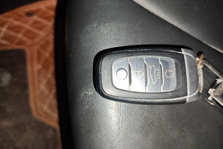 Used Hongqi H5 2022 Classic Model 1.5T DCT Flagship Edition Interior 1