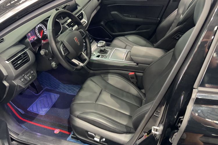 Used Hongqi H5 2022 Classic Model Facelift 1.8T Automatic Smart Connect Flagship Edition Interior 1