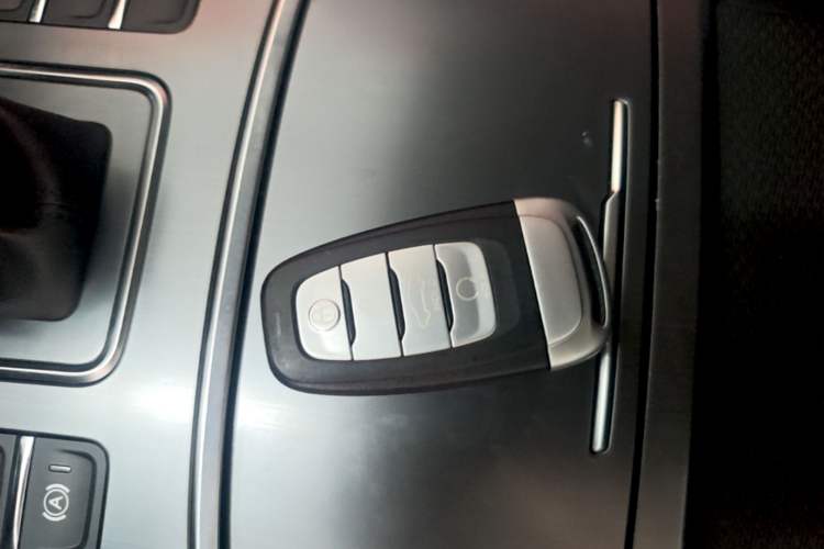 Used Hongqi H5 2022 Classic Model 1.5T DCT Flagship Edition Interior 1