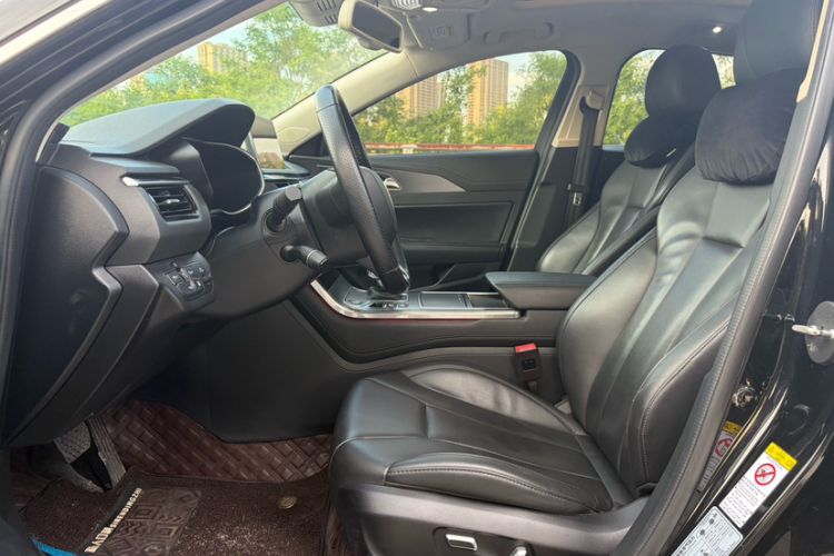 Used Hongqi H5 2022 Classic Model Facelift 1.8T Automatic Smart Connect Flagship Edition Interior 2