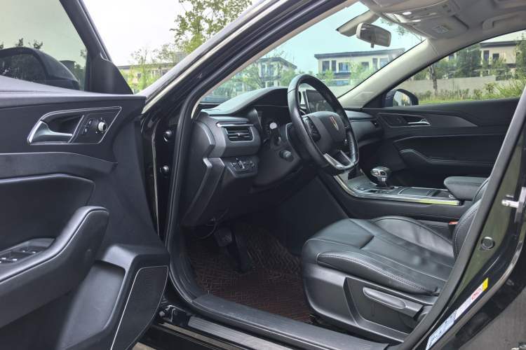 Used Hongqi H5 2022 Classic Model 1.5T DCT Flagship Edition Interior 2